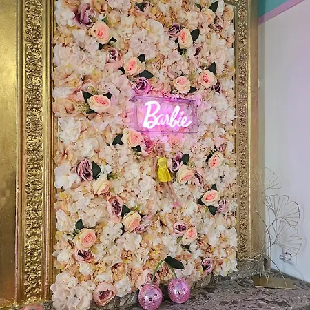 Chez Barbie - 2 Personnes - Insolite * Tarbes