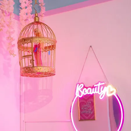 Chez Barbie - 2 Personnes - Insolite * Tarbes